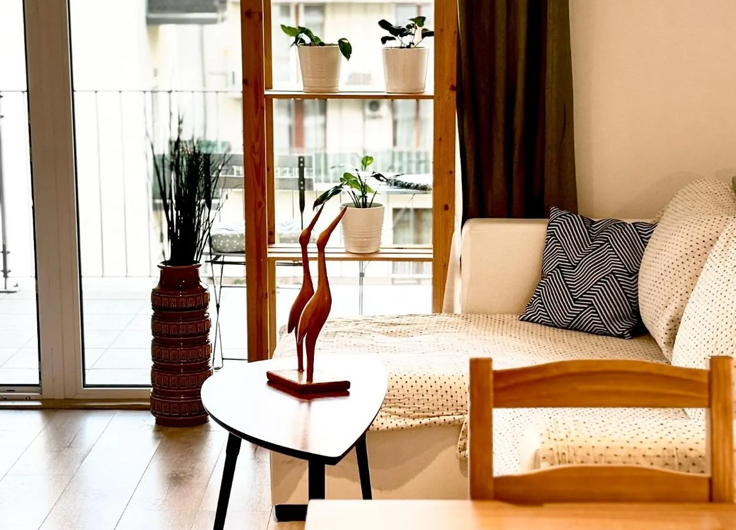 Scandinavian-Style Downtown Apartment With A Terrace 布达佩斯