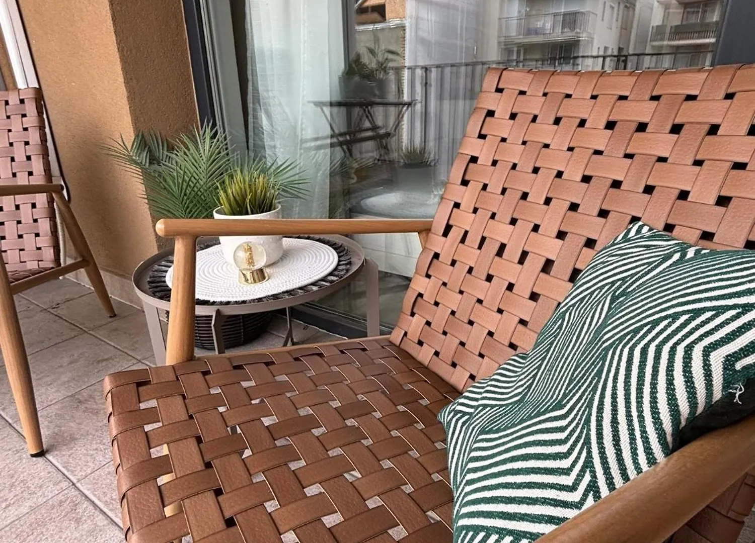 Scandinavian-Style Downtown Apartment With A Terrace 布达佩斯